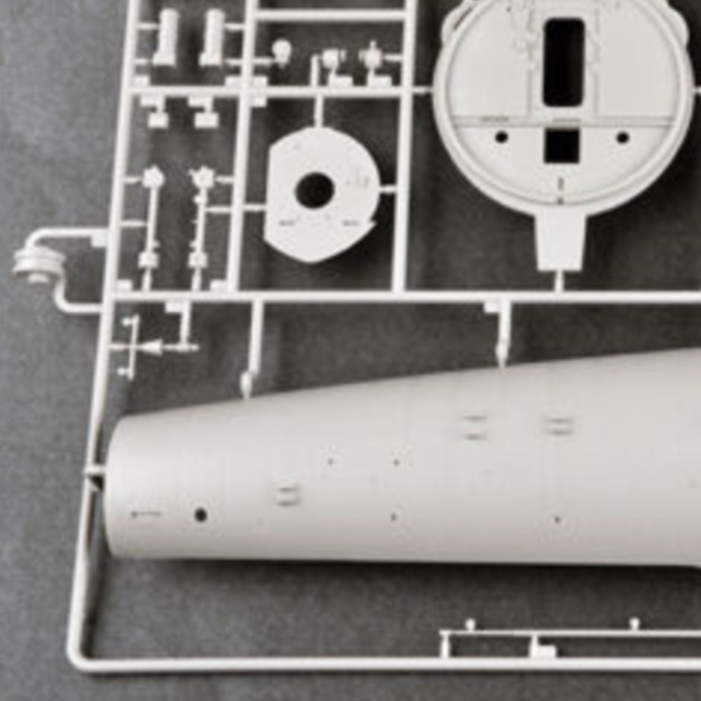Model Kit U Boat - Trumpeter 06801 1/48 Sottomarino VIIC U-552