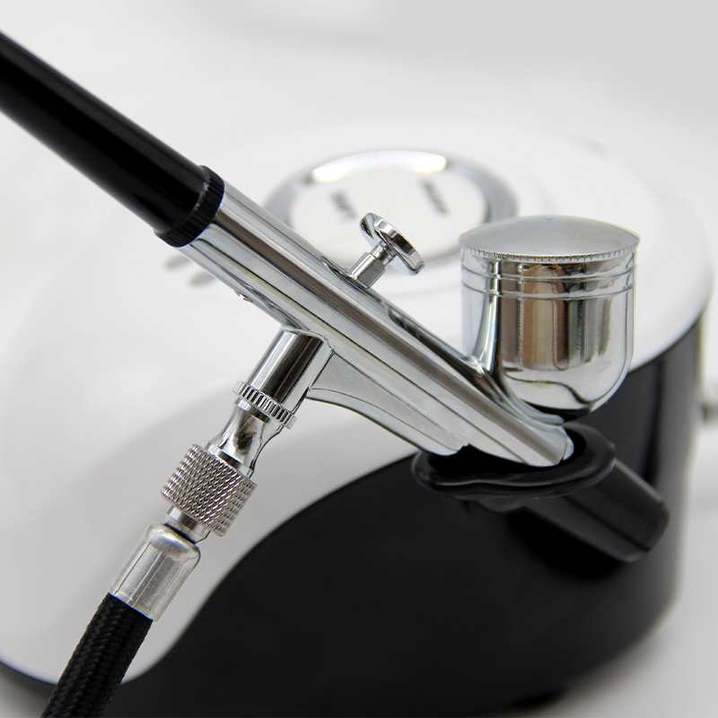 Aerografo portatile con compre - Airbrush Compressor Kit recensione e prezzo