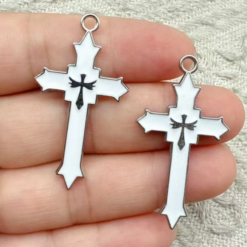 10 pezzi di ciondoli in metall - Model Kit Hobby recensione e prezzo